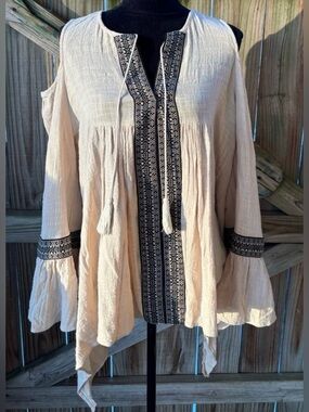 Bohemian Tribal Inspired Peasant Blouse Long Bell Sleeves & Uneven Hem Size M